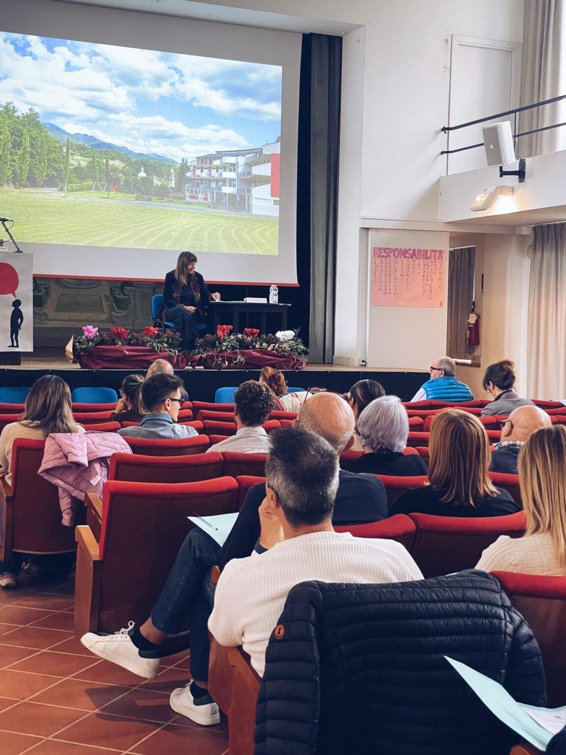 La relazione al centro. In cinquanta per il seminario del Madre Cabrini DCA - Disturbi alimentari, lunigiana