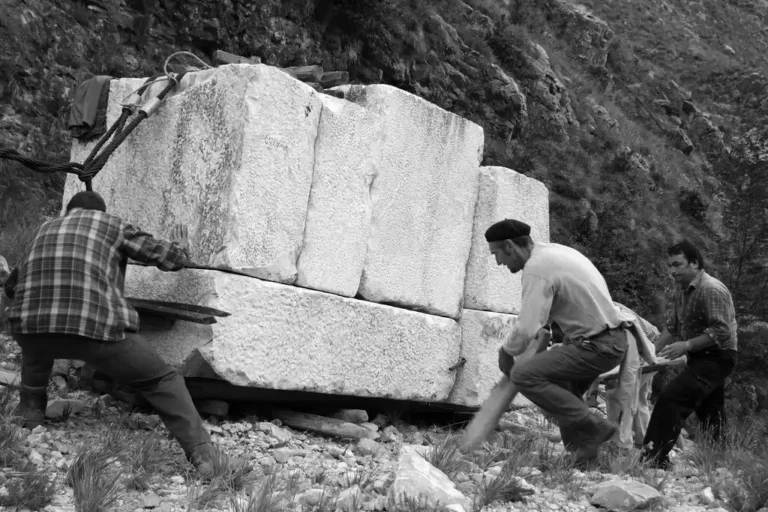 Al musei CARMI di Carrara una conferenza sul mestiere del cavatore Al musei CARMI di Carrara una conferenza sul mestiere del cavatore - carrara, cavatori