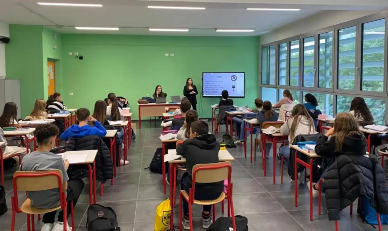 Fondazione Carispezia sostiene undici scuole con il bando “Lingue Plus!” - carispezia, fondazione