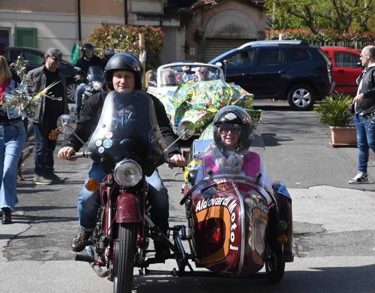 Visite e doni a case famiglia e case di riposo a Massa con il moto club - casa di riposo, casa famiglia