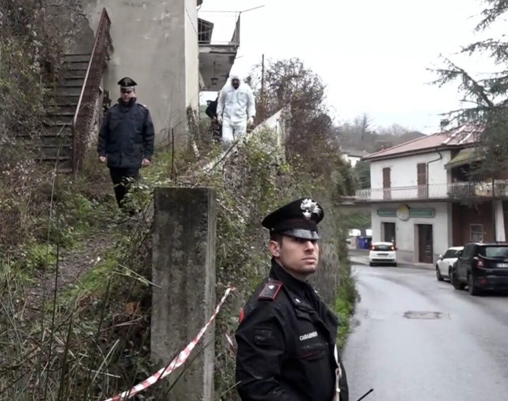 Omicidio ad Aulla, è stata una lite tra extracomunitari, ora c’è un indagato Omicidio ad Aulla, è stata una lite tra extracomunitari, ora c'è un indagato - Aulla, extracomunitari