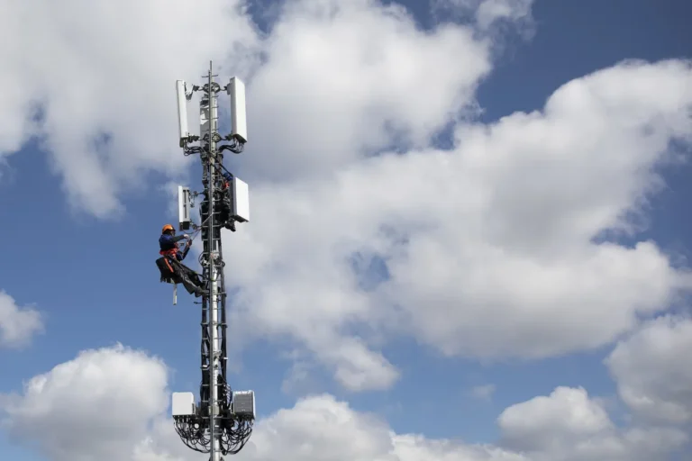 Le antenne 5G NON sono pericolose per la salute Le antenne 5G NON sono pericolose per la salute - 5G, antenne