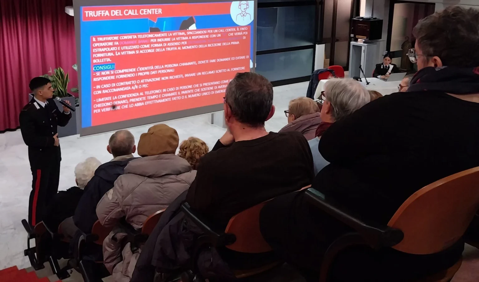 A Massa i carabinieri incontrano gli anziani - anziani, c arabinieri