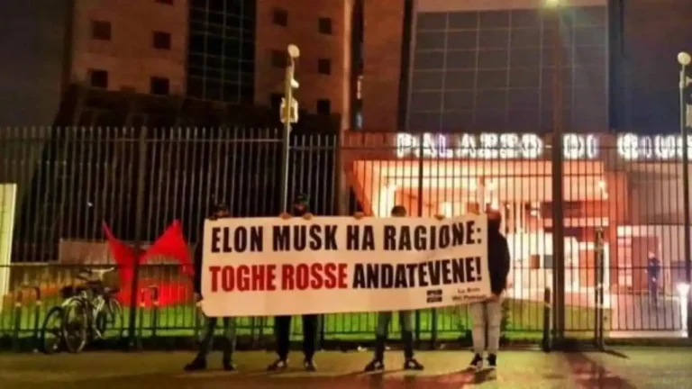 Scritta con offese a toghe e Mattarella, perquisita la Rete dei Patrioti - mattarella, offese