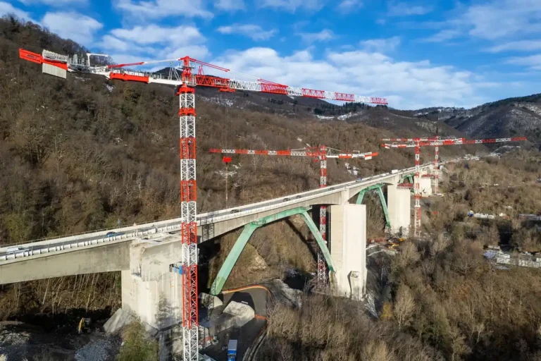 A15 Parma La Spezia: avviata la fase di ricostruzione del viadotto Gravagna in carreggiata nord A15 Parma La Spezia: avviata la fase di ricostruzione del viadotto Gravagna in carreggiata nord - a 15, autostrada