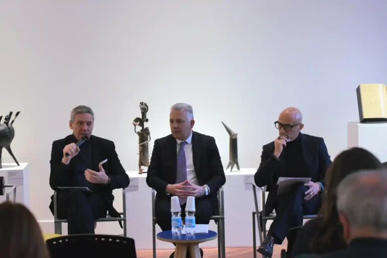 “Morandi e Fontana. Invisibile e Infinito”: il CAMeC celebra due giganti dell’arte italiana - Arte, CAMeC