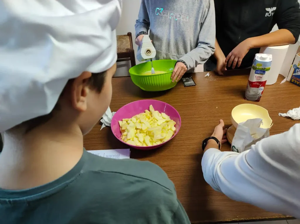 Cucina, riciclo, carta: al via i nuovi laboratori promossi al Centro Icaro di Costamala di Licciana Nardi – Immagine dell'articolo Cucina, riciclo, carta: al via i nuovi laboratori promossi al Centro Icaro di Costamala di Licciana Nardi - Centro Icaro, costamala