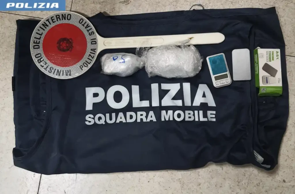 La Spezia, fermati dalla Polizia mentre trasportano oltre un etto di cocaina - arresto, cocaina