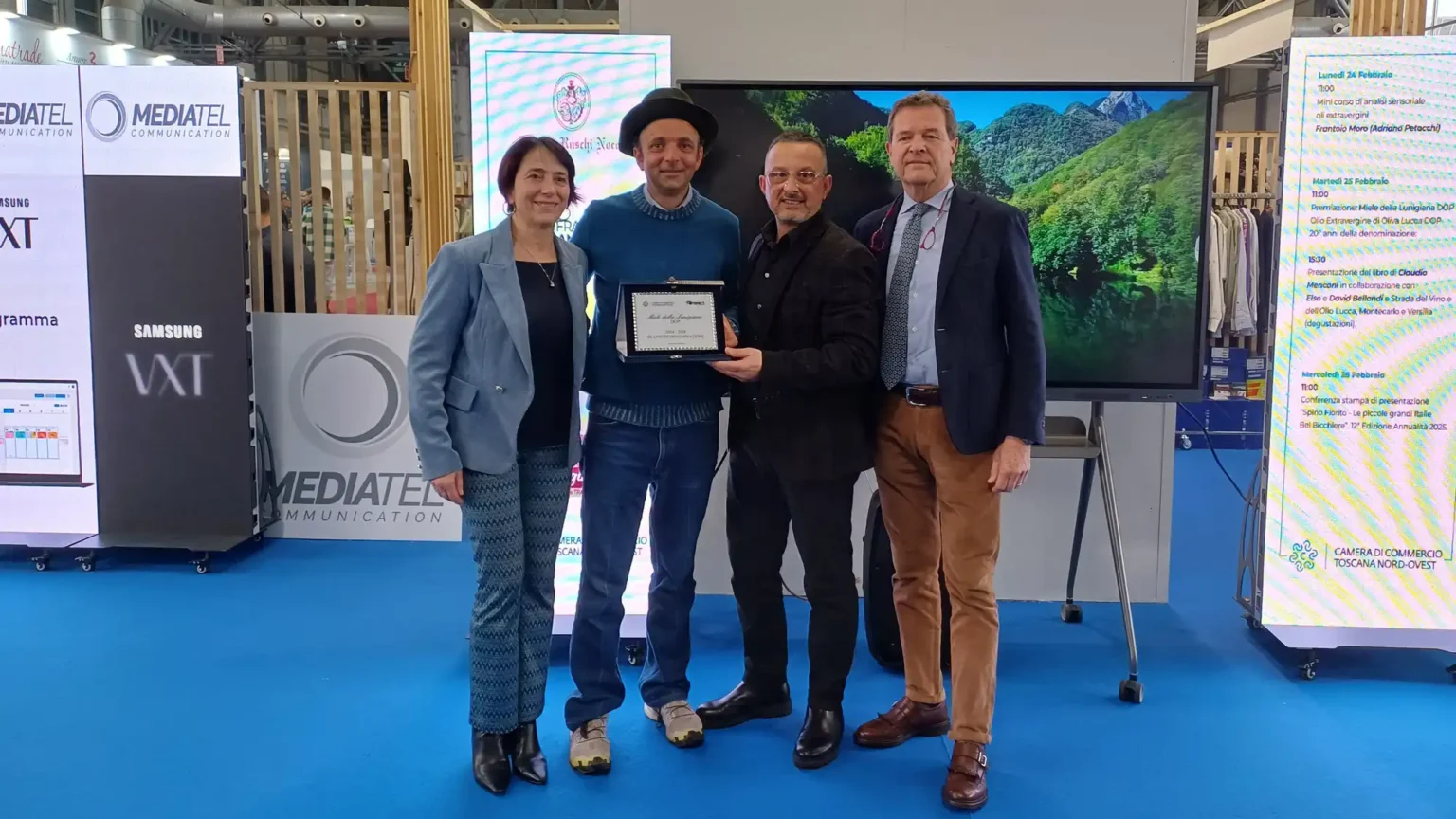La Camera di commercio premia i 20 anni della DOP del Miele della Lunigiana - camera di commercio, dop