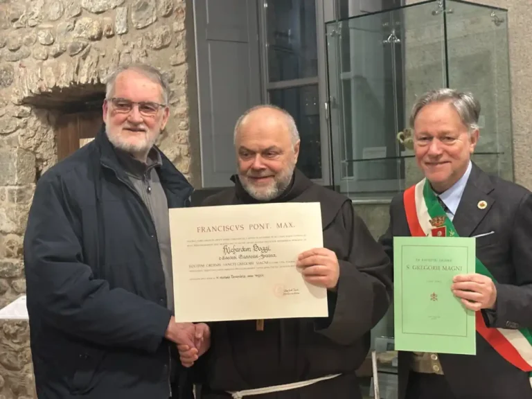 Aulla: Riccardo Boggi diventa Cavaliere dell’Ordine Pontificio - Aulla, Cavaliere Ordine Equestre San Gregorio Magno