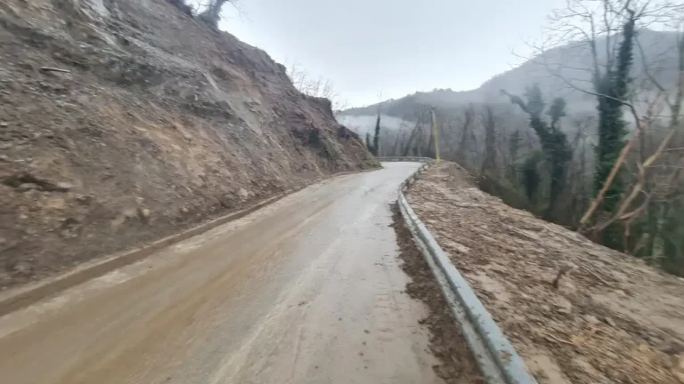 Riaperta la SP23 per Villa di Tresana - Riapertura, sp23