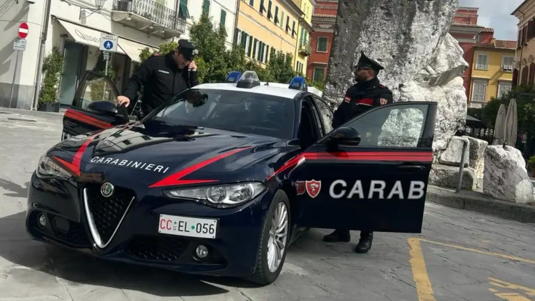Sarzana: arrestato un uomo per una serie di furti nei locali del centro - arresto, furti