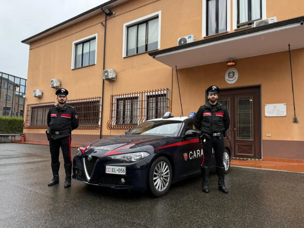 Tenta furto a Santo Stefano Magra e minaccia i Carabinieri, arrestato - carabinieri, ladro
