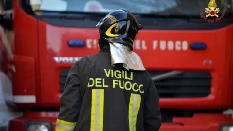 Carenza vigili del fuoco a Massa-Carrara: allarme sicurezza e richieste urgenti di rinforzi - carenza, emergenza