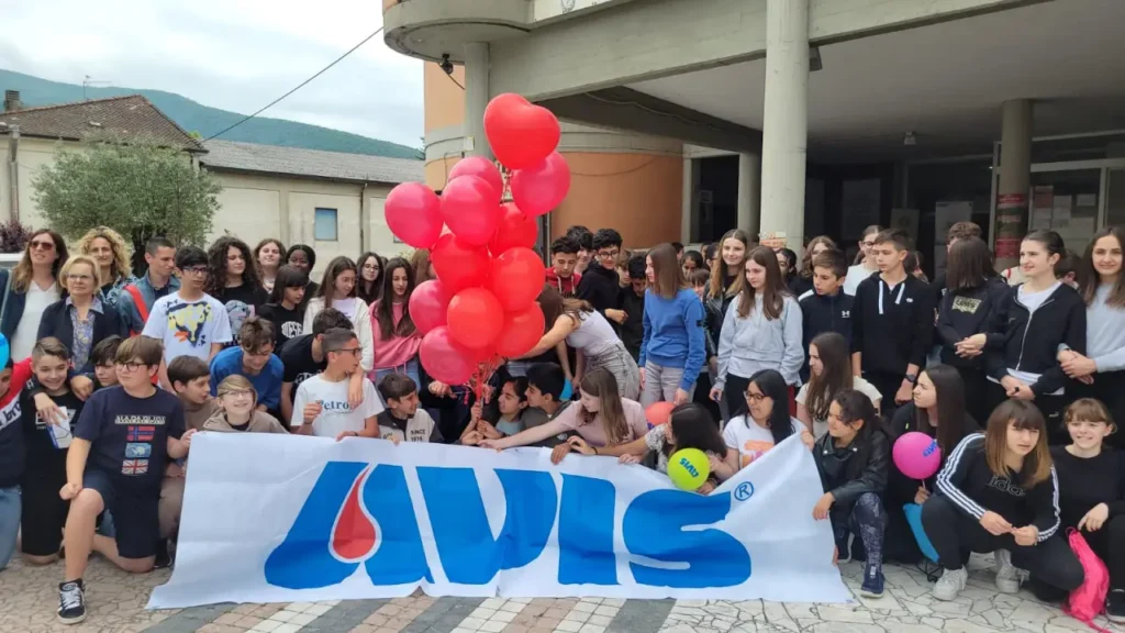 Avis Aulla, i disegni dei bimbi per raccontare la donazione di sangue - Aulla, Avis