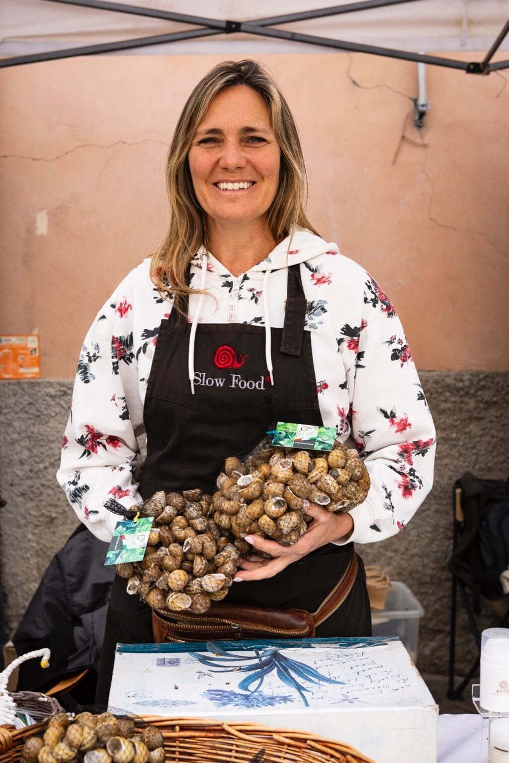 Da hostess a produttrice: la storia di Oriola Claudia Hirt e del mondo in cui alleva le sue lumache - Elicicoltura, Lumache
