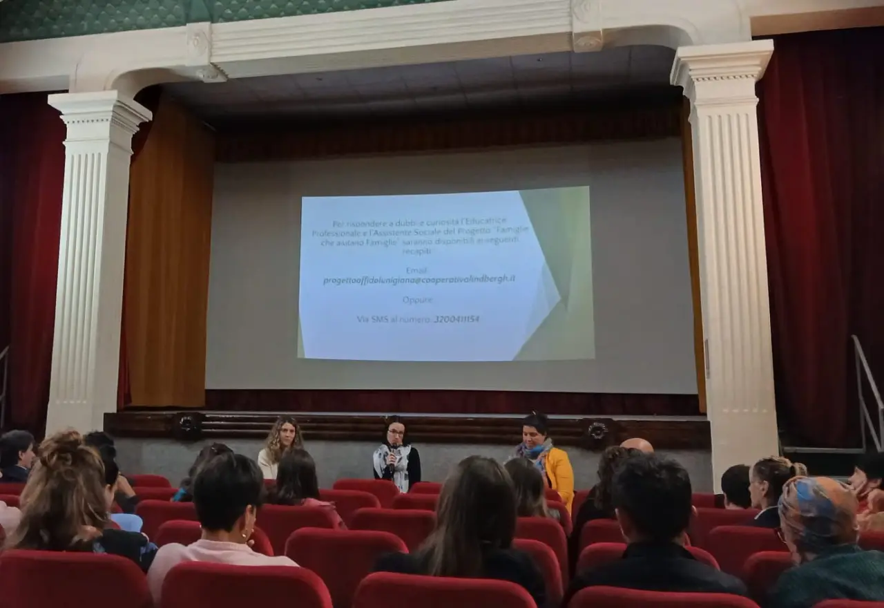 Famiglie che aiutano famiglie: ottimo responso per l’incontro a Pontremoli - incontro