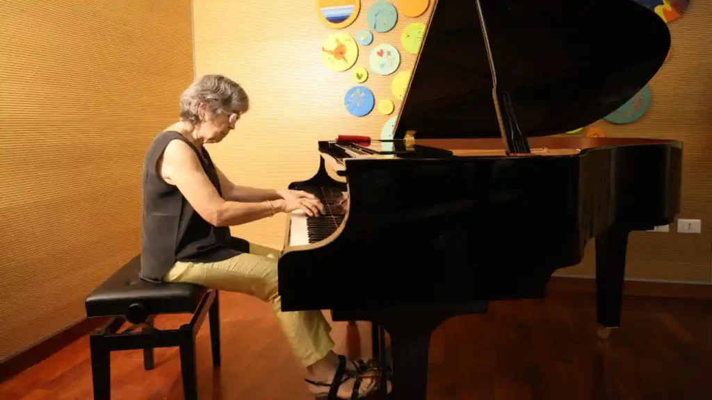 Massa: applausi per il concerto della pianista Barbara Tolomelli - Concerto, donatori di musica