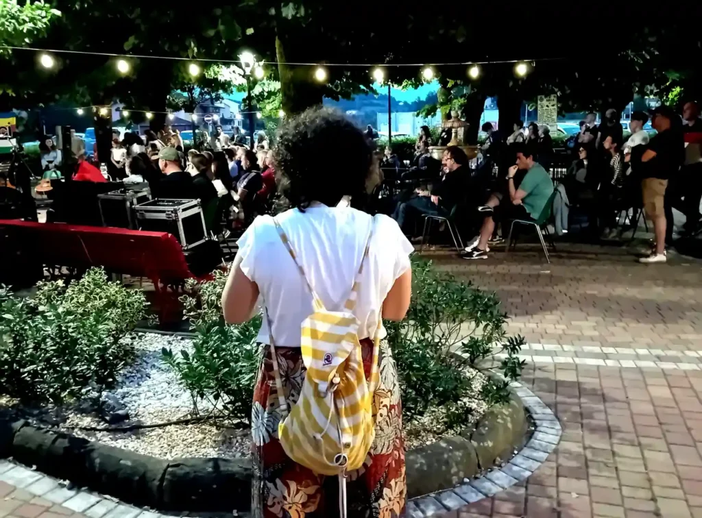 Aulla: i giardini pubblici diventano spazio per fare musica all’aperto – Immagine dell'articolo Aulla: i giardini pubblici diventano spazio per fare musica all’aperto - abreu, Arci