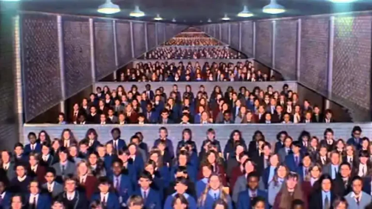 Viviamo davvero in un paese "fascista, liberticida e deportatore"? - editoriale, governo