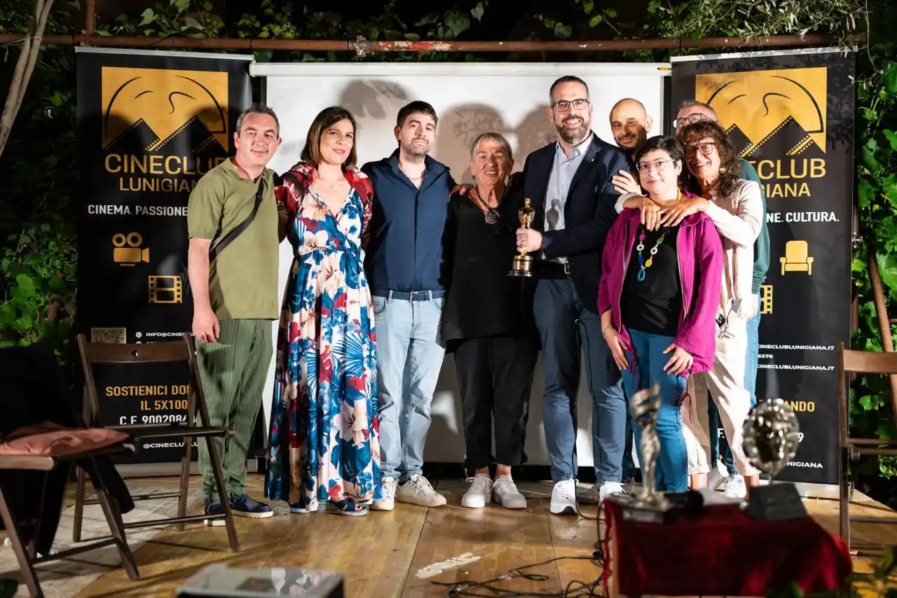 Aulla da Oscar: Lindy Hemming incanta il pubblico con il Cineclub Lunigiana al Chiostro di San Caprasio