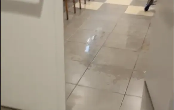 Acqua nelle scuole elementari di Monzone