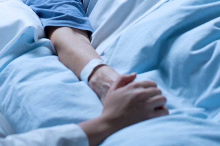 persona affetta da patologia aggressiva sceglie di morire a casa con supporto sanitario