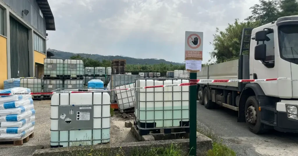 Violazioni ambientali, sequestrata l'area di una ditta a Santo Stefano Magra