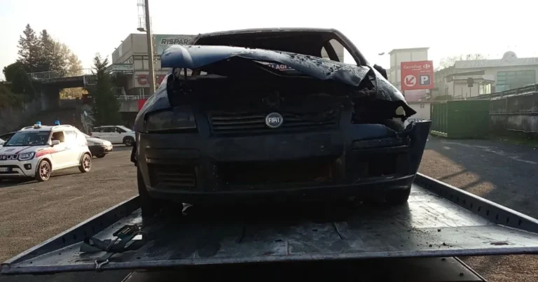 Rimossi i veicoli incendiati ad Aulla - Aulla, Incendio