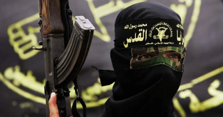 Reclutava terroristi sul web, fermato 15enne in provincia di Siena - carabinieri, minorenne