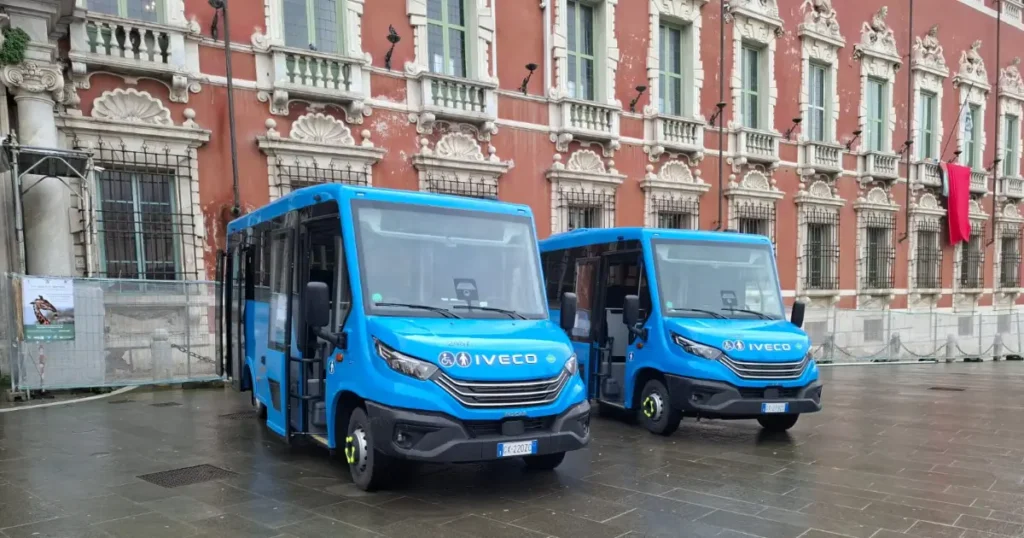 Trasporto pubblico locale: due autobus nuovi per la Lunigiana - autobus, lunigiana