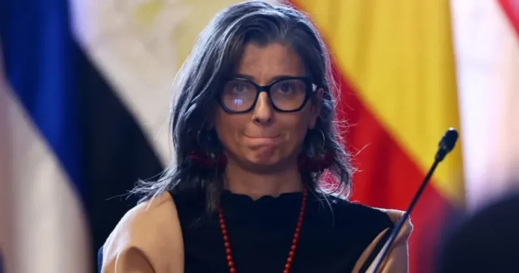 Albanese ha istigato gli studenti a commettere reato penale occupando gli istituti Albanese ha istigato gli studenti a commettere reato penale occupando gli istituti - albanese, amorese