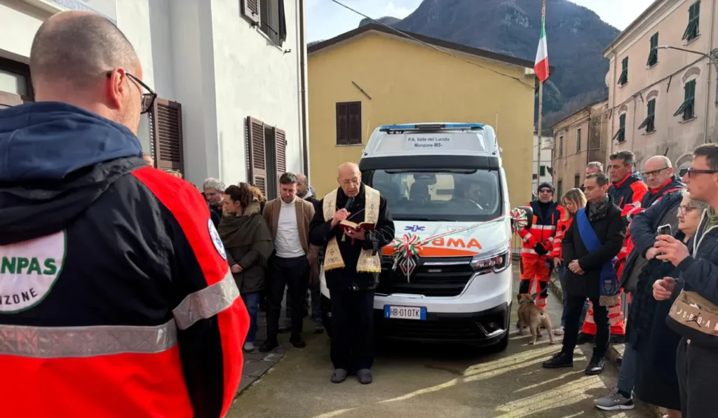 Inaugurata la nuova ambulanza per le emergenze nella Pubblica Assistenza Valle del Lucido - 118, ambulanza