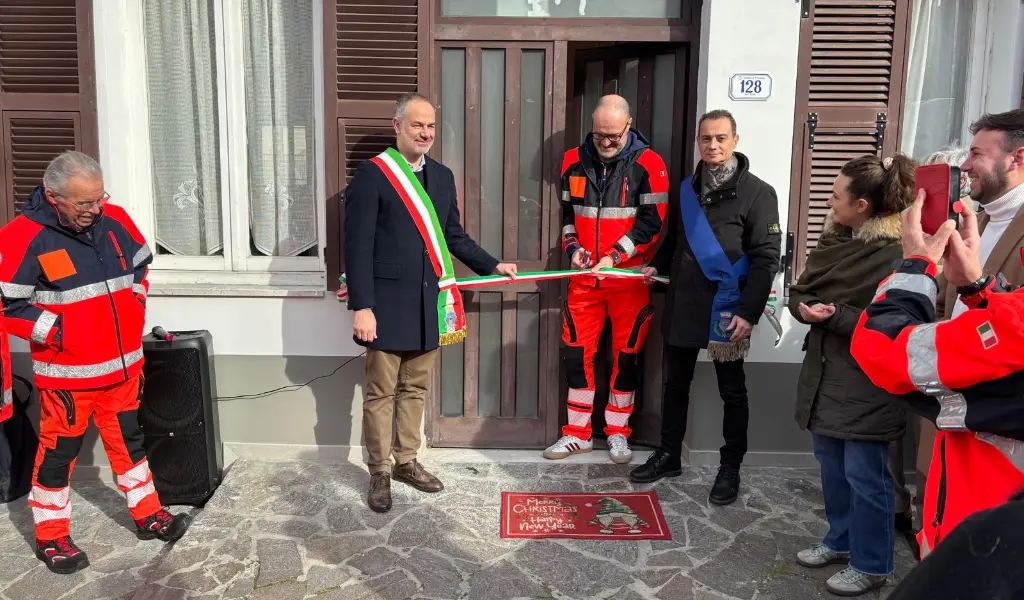 Inaugurata la nuova ambulanza per le emergenze nella Pubblica Assistenza Valle del Lucido - 118, ambulanza