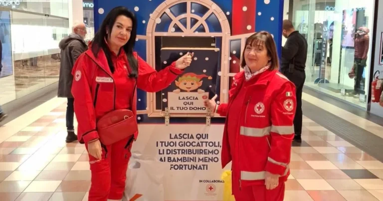 82mila giocattoli in 8 giorni raccolti dalla Croce Rossa e Le Terrazze alla Spezia 82mila giocattoli in 8 giorni raccolti dalla Croce Rossa e Le Terrazze alla Spezia - croce rossa, giocattoli
