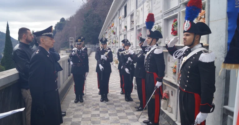 Dieci anni dalla morte del Maresciallo Taibi, i Carabinieri ricordano il collega Medaglia d’oro al Valor Civile Dieci anni dalla morte del Maresciallo Taibi, i Carabinieri ricordano il collega Medaglia d'oro al Valor Civile - Massa Carrara, taibi