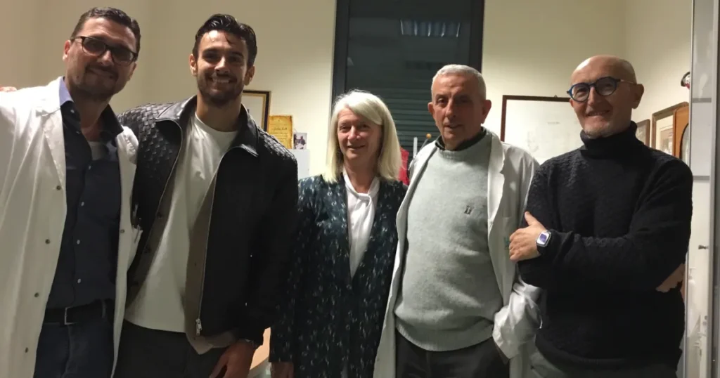 Lorenzo Musetti porta il sorriso al NOA con una visita a sorpresa Musetti visita al NOA