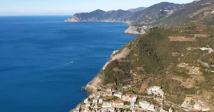 “Il Mare d’Inverno”: a marzo 2026 i nuovi trekking guidati Sigeric tra Liguria e Cinque Terre -