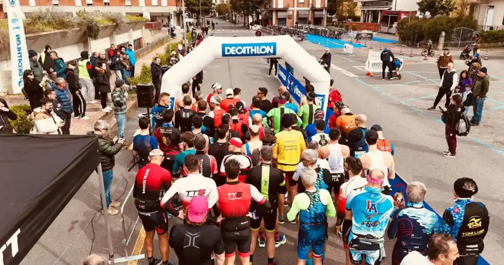 Aulla accende la passione sportiva: grande successo per il 1° Duathlon della Lunigiana - bici, corsa