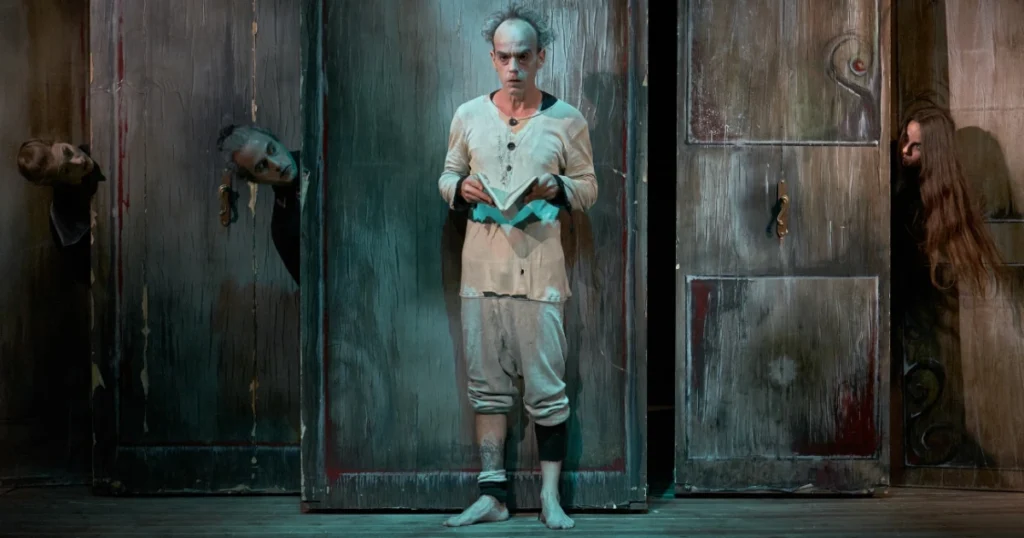 A Bigliolo arriva lo spettacolo "Interno Notte" - bigliolo, foglie