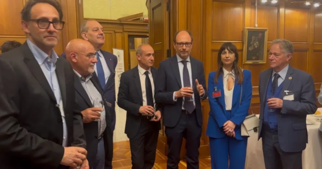 Agroalimentare: Amorese ha organizzato una tavola apuana a Montecitorio - agroalimentare, amorese