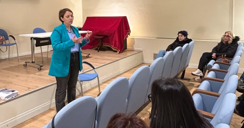 Laboratori per genitori a Lunigiana: due appuntamenti ad aprile con il Metodo Novara Laboratori per genitori a Lunigiana: due appuntamenti ad aprile con il Metodo Novara - Filattiera, Fivizzano