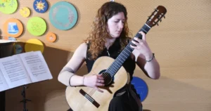 Donatori di Musica: Lisa Pastine all'ospedale Apuane - donatori di musica, lisa pastine