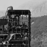 Foto archivio dell'incendio alla Farmoplant di Massa nel 1988