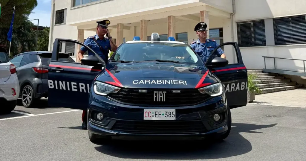 A Santo Stefano Magra un arresto per furto e resistenza a pubblico ufficiale Carabinieri in servizio a Santo Stefano di Magra, pattuglia in strada