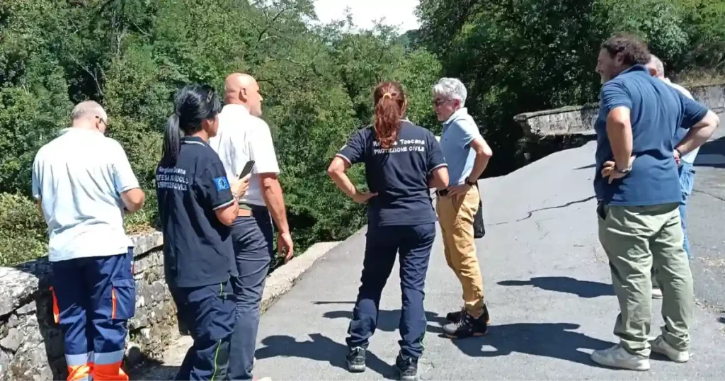 Frana Bagnone: condotta irrigua distrutta, 800 utenze senza acqua - bagnone, frana