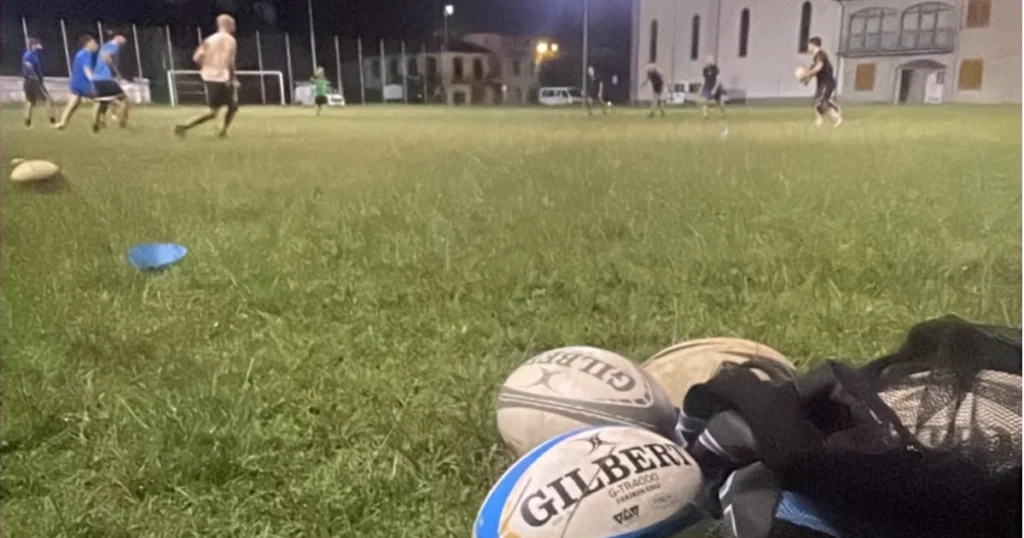 I giocatori della Lunigiana Farafulla in allenamento durante la preparazione precampionato