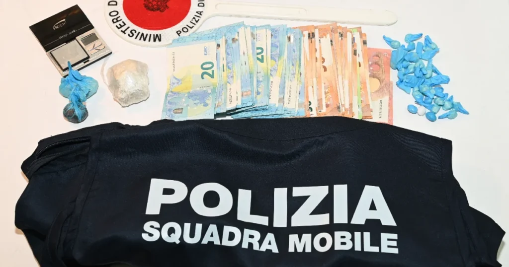Polizia di Stato sequestra eroina e denaro in un'operazione a La Spezia